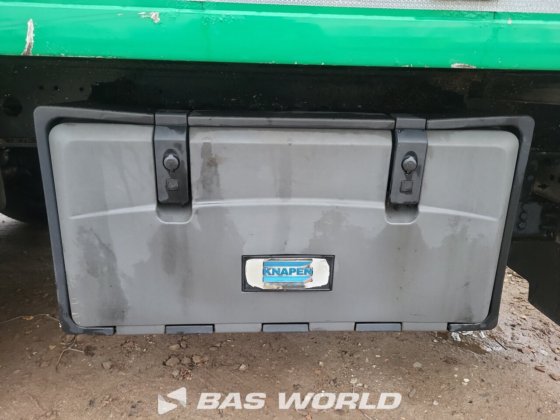 クナペン・ウォーキング・フロア