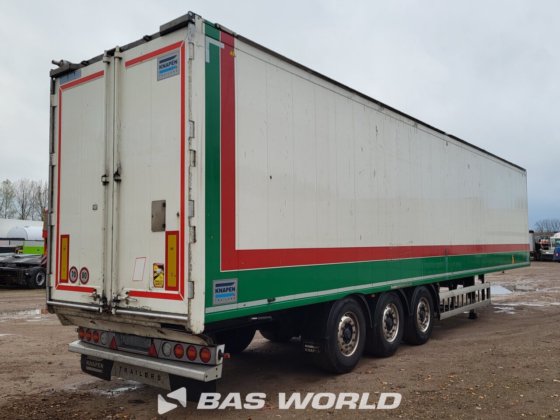 クナペン・ウォーキング・フロア