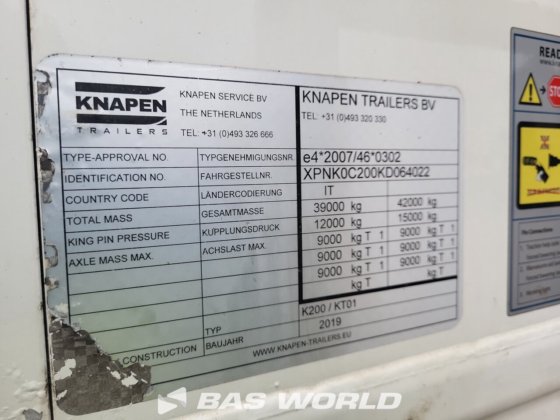 クナペン・ウォーキング・フロア