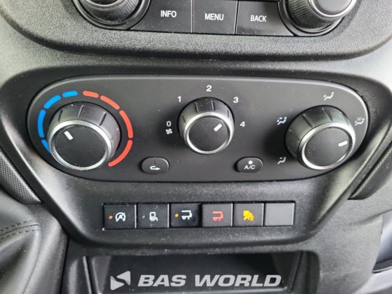 イヴェコ・デイリー 35C16 ボックスボディ