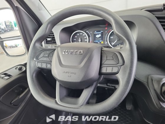 イヴェコ・デイリー 35C16 ボックスボディ