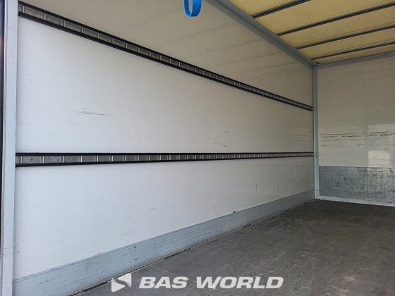 イヴェコ・デイリー 35C16 ボックスボディ