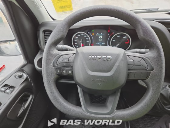 イヴェコ・デイリー 35S16 クローズド・ボックス・バン