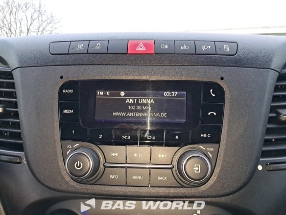 イヴェコ・デイリー 35C16 ボックスボディ