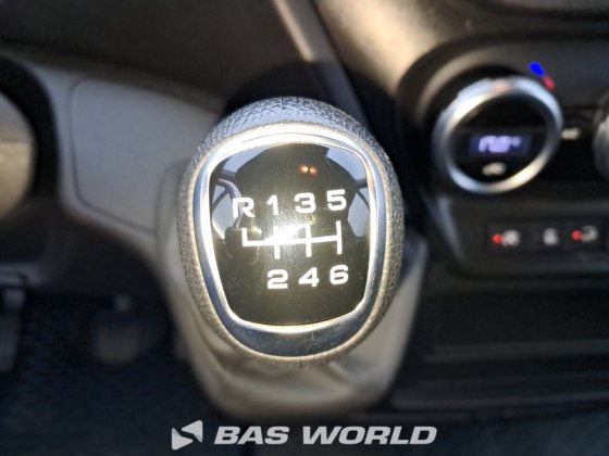 イヴェコ・デイリー 35C16 ボックスボディ