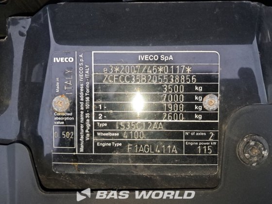 イヴェコ・デイリー 35C16 ボックスボディ