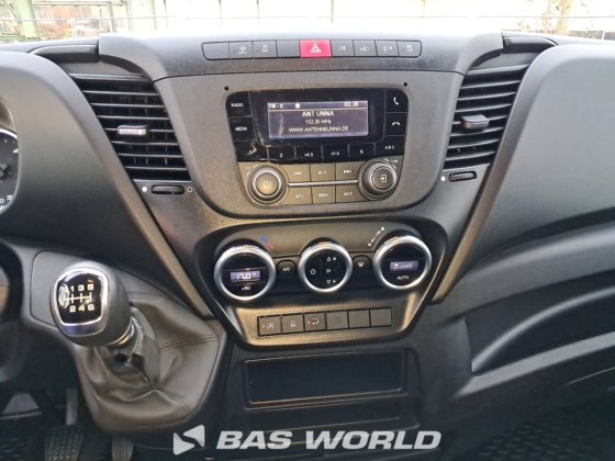 イヴェコ・デイリー 35C16 ボックスボディ