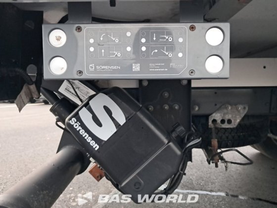 イヴェコ・デイリー 35C16 ボックスボディ