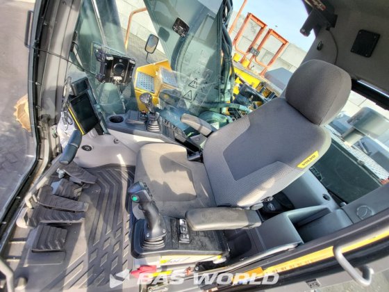 沃尔沃 EC300 E L 履带式挖掘机