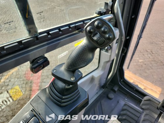 沃尔沃 EC300 E L 履带式挖掘机