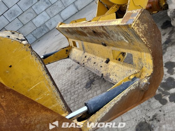 卡特彼勒 930 M 轮式装载机