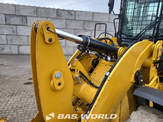 卡特彼勒 930 M 轮式装载机