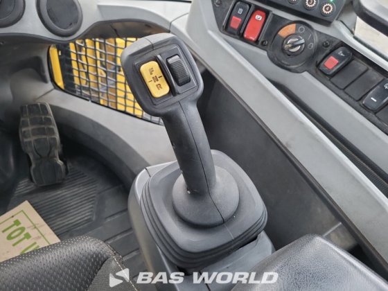 卡特彼勒 930 M 轮式装载机