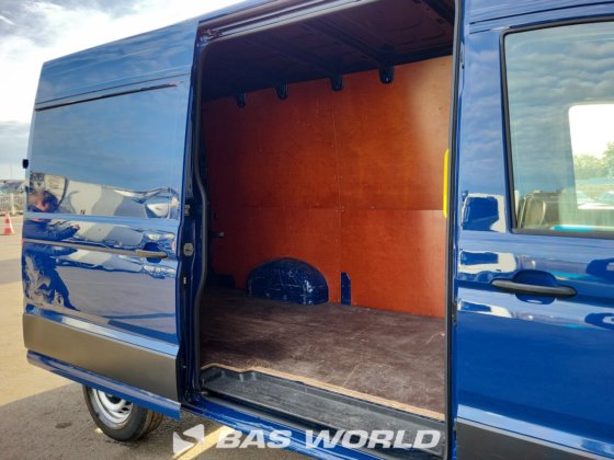 フォルクスワーゲン クラフター 102pk クローズドボックスバン