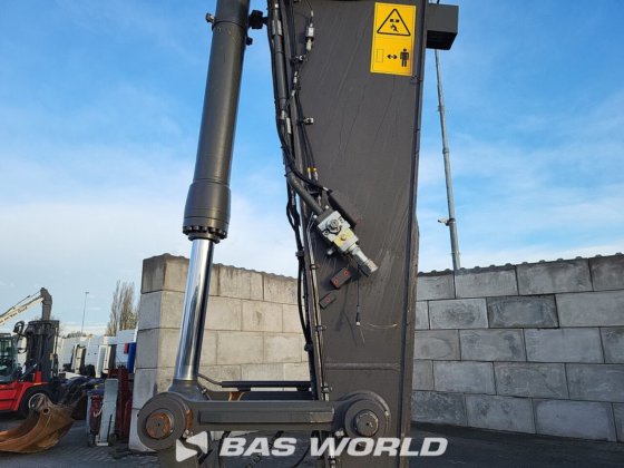 ボルボEC250 E Lクローラーショベル