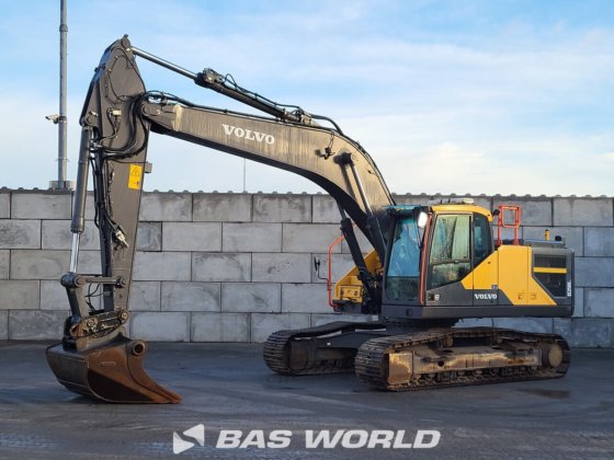 ボルボEC250 E Lクローラーショベル