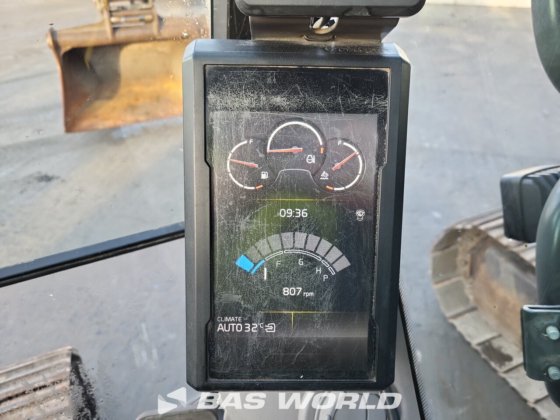 ボルボEC250 E Lクローラーショベル