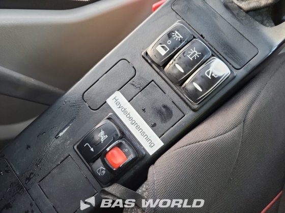 ボルボEC250 E Lクローラーショベル