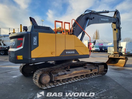 ボルボEC250 E Lクローラーショベル