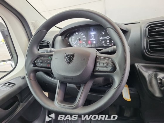 标致 Boxer 120PK 封闭式箱式货车