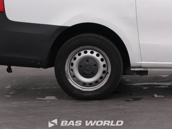 メルセデス・ヴィトー 114 クローズド・ボックス・バン