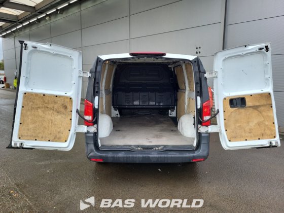 メルセデス・ヴィトー 114 クローズド・ボックス・バン