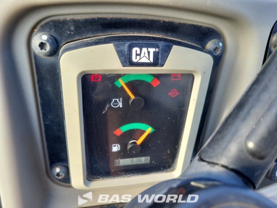 卡特彼勒 CB2.7 双轮压路机