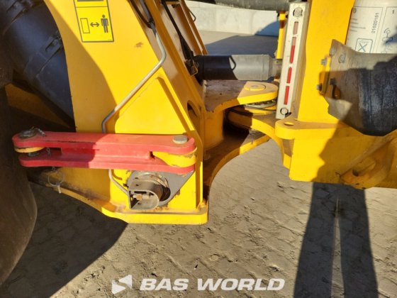 沃尔沃 L250 H 装载机