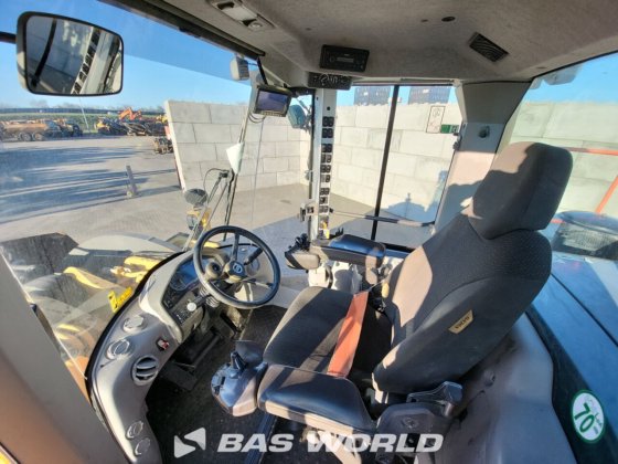 沃尔沃 L250 H 装载机