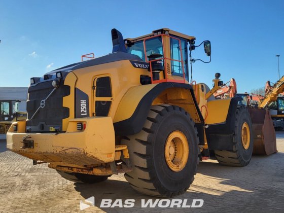 沃尔沃 L250 H 装载机