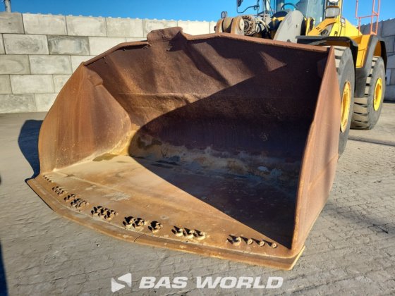 沃尔沃 L250 H 装载机