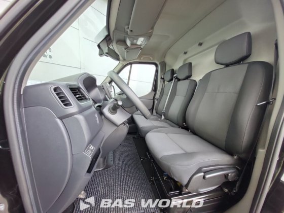 雷诺 Master 145PK 封闭箱式货车