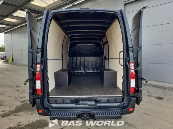 ルノー マスター 145PK クローズド・ボックス・バン