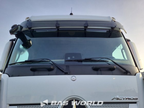 メルセデス アクトロス 1851 4X2 トラクターユニット