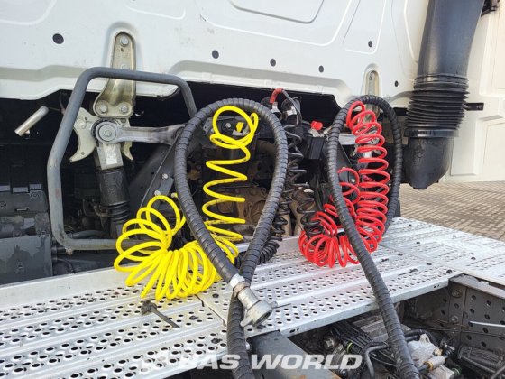 メルセデス アクトロス 1851 4X2 トラクターユニット