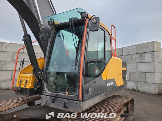 沃尔沃 EC220 E L 履带式挖掘机