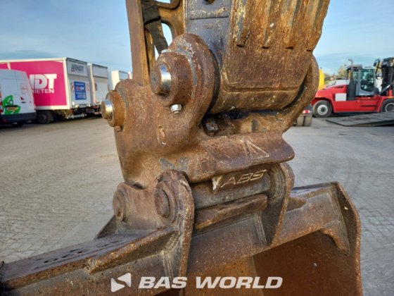 ボルボEC220 E Lクローラーショベル