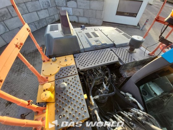 ボルボEC220 E Lクローラーショベル