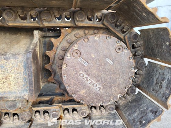 ボルボEC220 E Lクローラーショベル