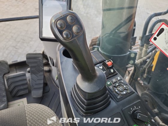 ボルボEC220 E Lクローラーショベル