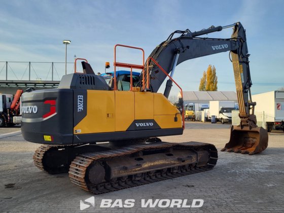 ボルボEC220 E Lクローラーショベル