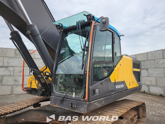 沃尔沃 EC300 E L 履带式挖掘机