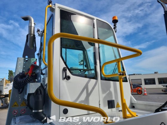 特尔贝格码头拖拉机