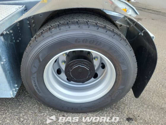 特尔贝格码头拖拉机