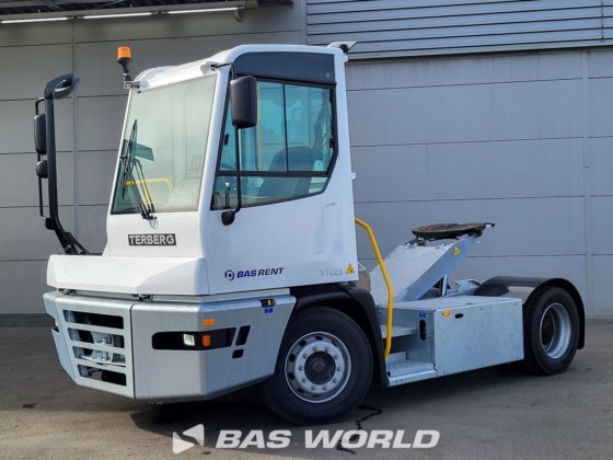 特尔贝格码头拖拉机