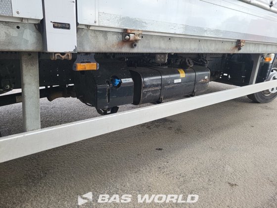 三菱ふそう 7C18 4X2 ユンゲ カーテンサイドトラック