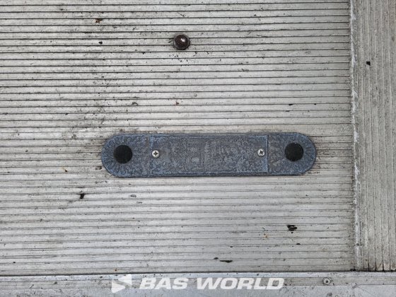 三菱ふそう 7C18 4X2 ユンゲ カーテンサイドトラック