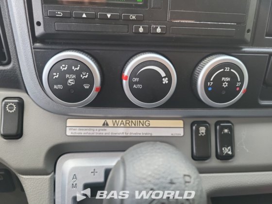 三菱ふそう 7C18 4X2 ユンゲ カーテンサイドトラック