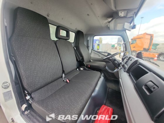 三菱ふそう 7C18 4X2 ユンゲ カーテンサイドトラック