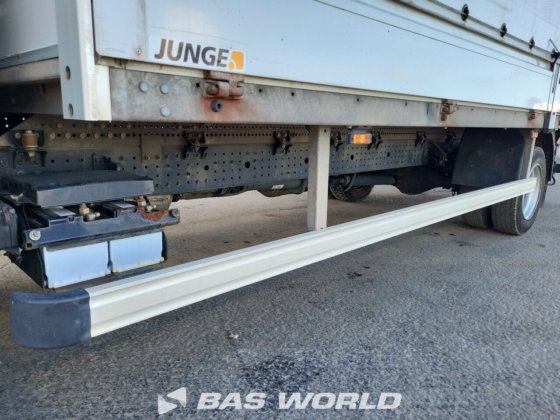 三菱ふそう 7C 18 4X2 ユンゲ